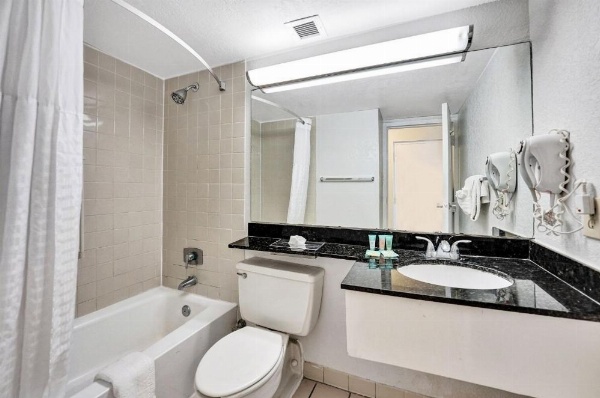 Plaza Hotel Fort Lauderdale image 25